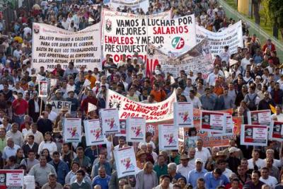 Burla, la reducción de 10% al salario de Calderón: sindicatos